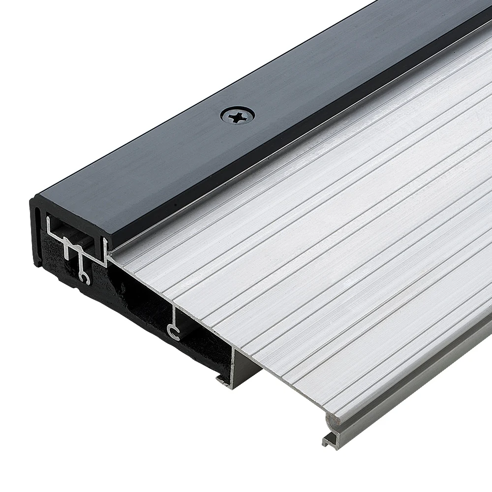Masonite 34-in x 80-in Steel Universal Reversible Primed White Slab Front Door with Insulating Core - Image 4