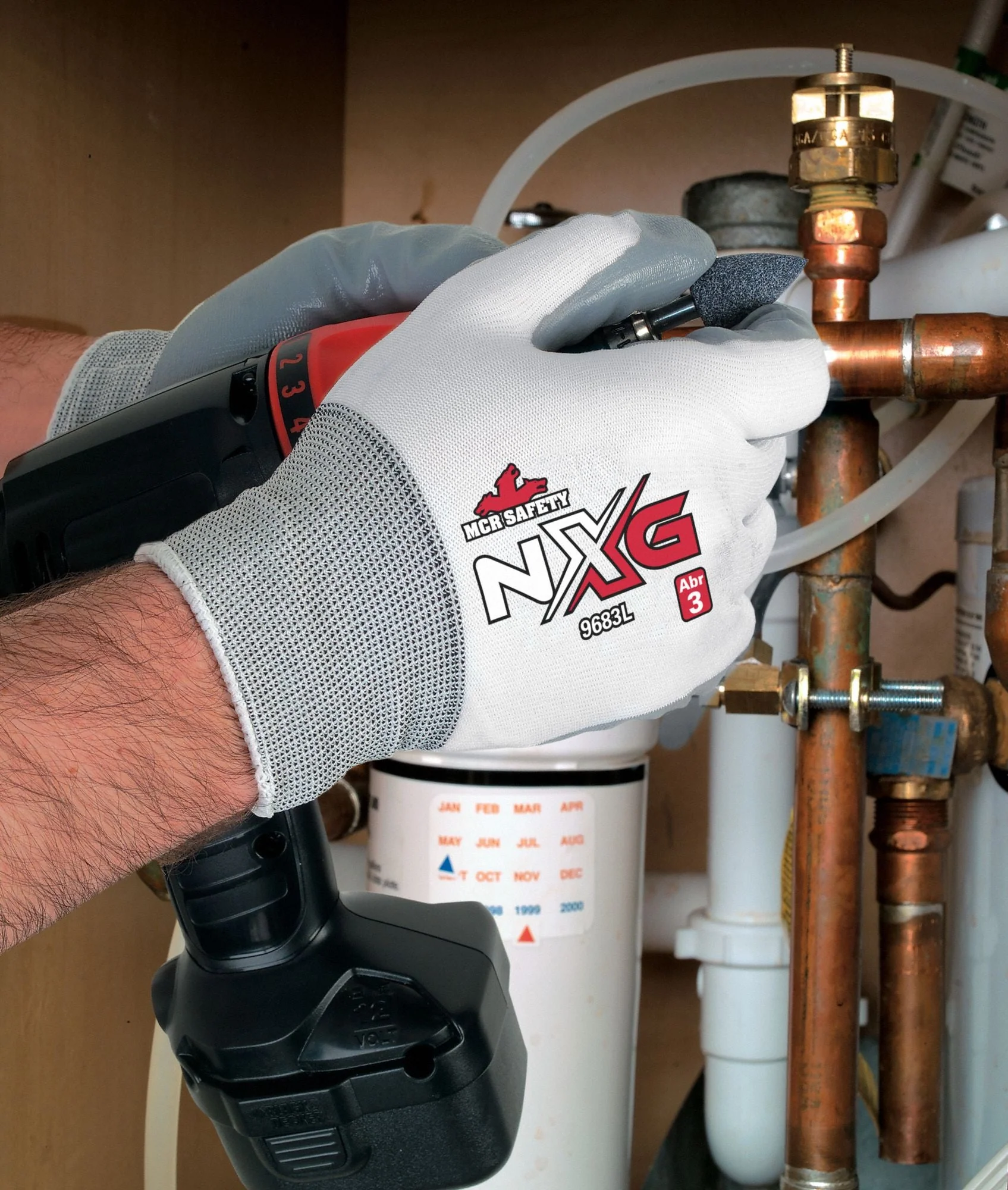 MCR SAFETY UltraTech 9683 XL Nitrile Coated Gloves - Image 4