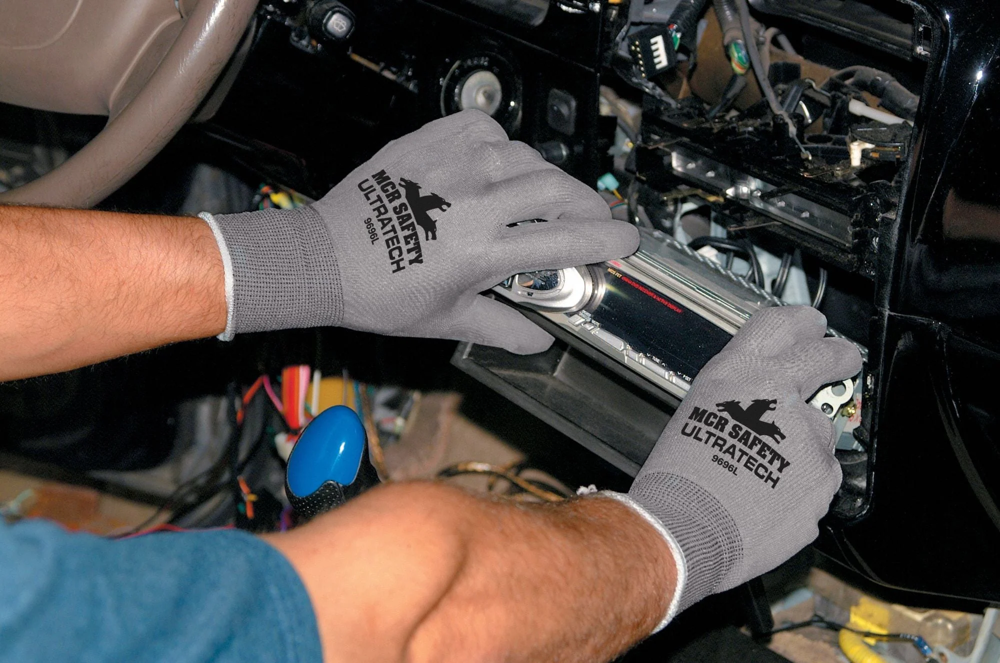 MCR SAFETY UltraTech 9696 Coated Gloves, XS, Polyurethane Palm Dipped - Image 2
