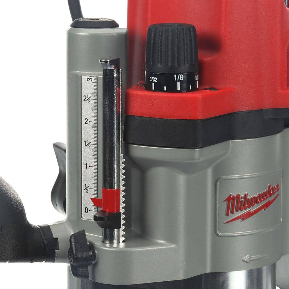 Milwaukee 2-1/4 Max HP EVS Multi-Base Router Kit with Plunge Base & BodyGrip Fixed Base, 8-ft Cord - Image 4