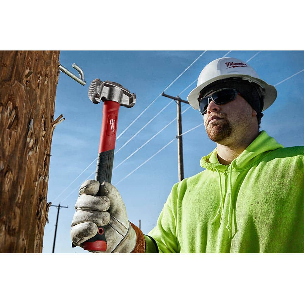 Milwaukee 36 oz. 4-in-1 Lineman's Hammer with Lineman's 4-in-1 Insulated Ratcheting Box Wrench - Image 5