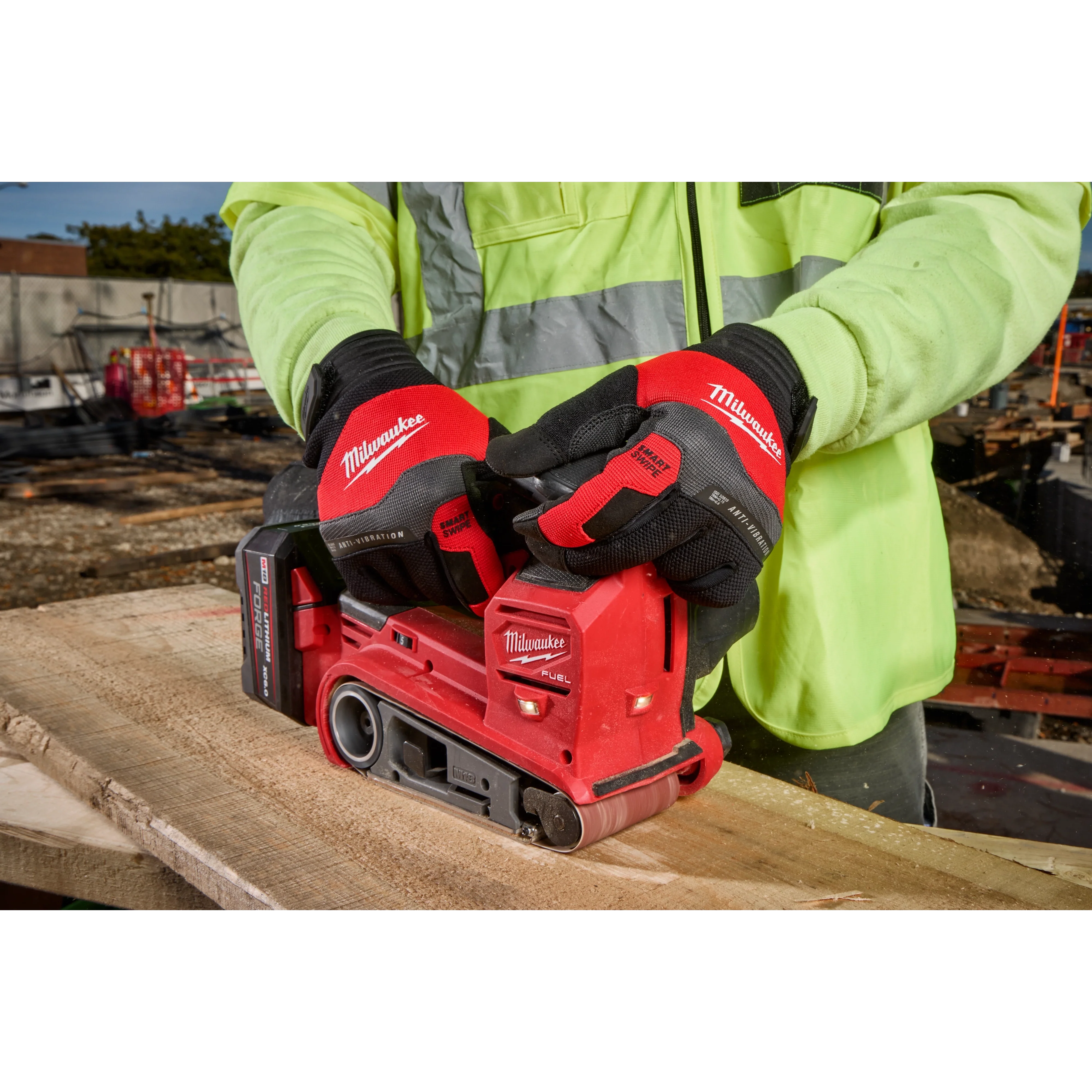 Milwaukee Small Anti-Vibration Work Glove, Size S (48-73-8770)