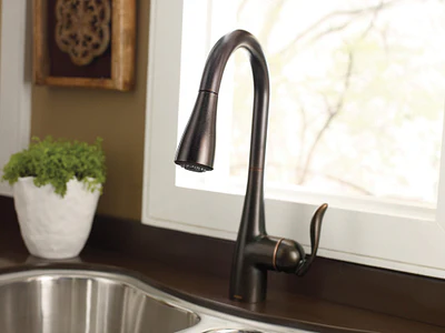 Moen Arbor Single-Handle Pull-Down Sprayer Kitchen Faucet with Power Boost, Oil Rubbed Bronze - Image 3
