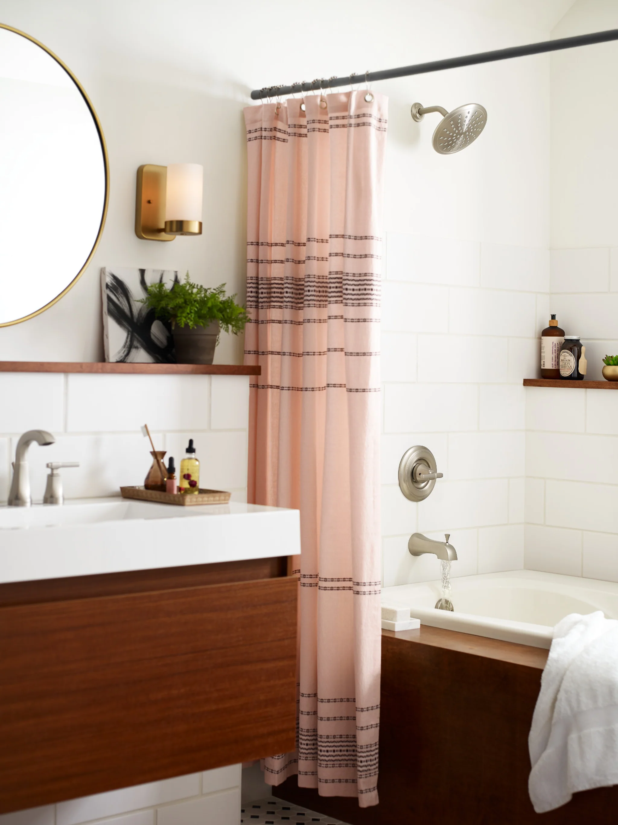 Moen Ayda Single-Handle 1-Spray Tub and Shower Faucet, Spot Resist Brushed Nickel, Valve Included (82758SRN) - Image 3