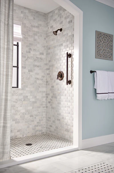 Moen Brantford 18-in Oil Rubbed Bronze Wall Mount ADA-Compliant Grab Bar - Image 4