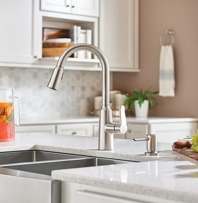 Moen Edwyn Spot Resist Stainless 1‑Handle High Arc Pull‑Down Kitchen Faucet with Deck Plate and Soap Dispenser, Commercial/Residential - Image 8