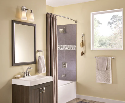 Moen Hensley Single-Handle 1-Spray Tub and Shower Faucet in Spot Resist Brushed Nickel, Valve Included - Image 4