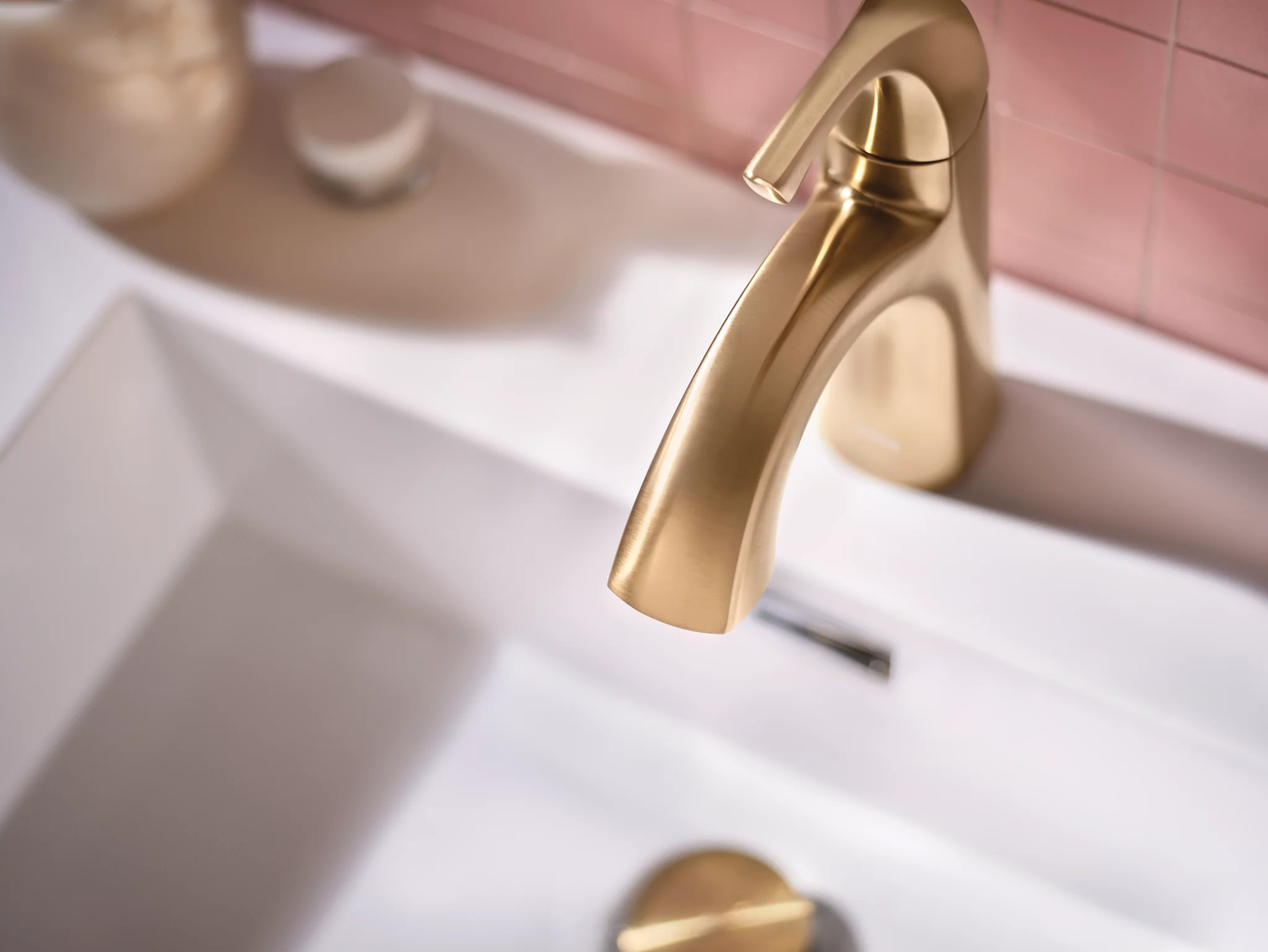 Moen Lindor Spot Resist Brushed Nickel 1-Handle Single-Hole/4-in Centerset WaterSense Bathroom Sink Faucet - Image 4
