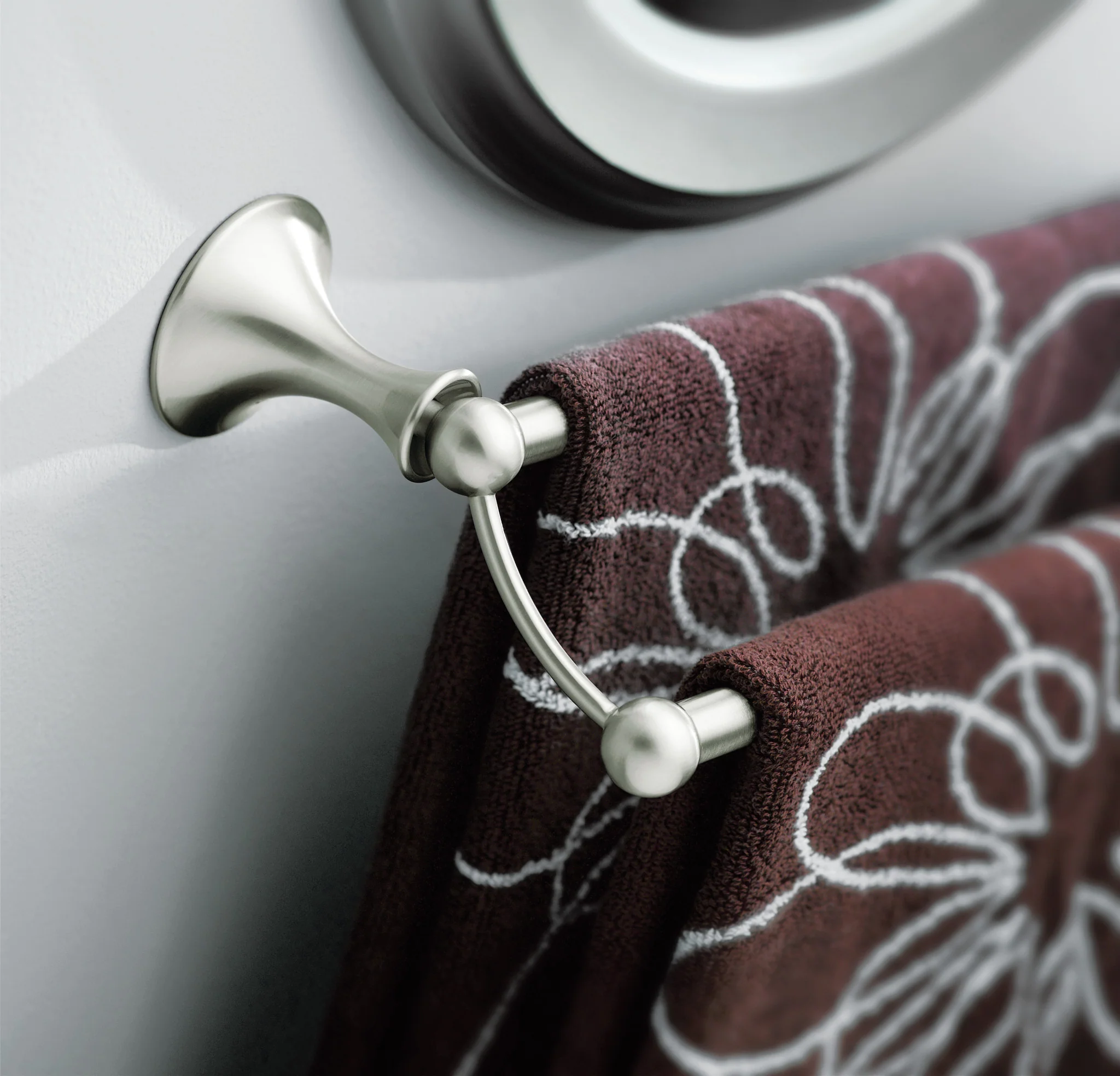 Moen Lounge 24-in Chrome Wall Mount Double Towel Bar, DN7722CH - Image 2