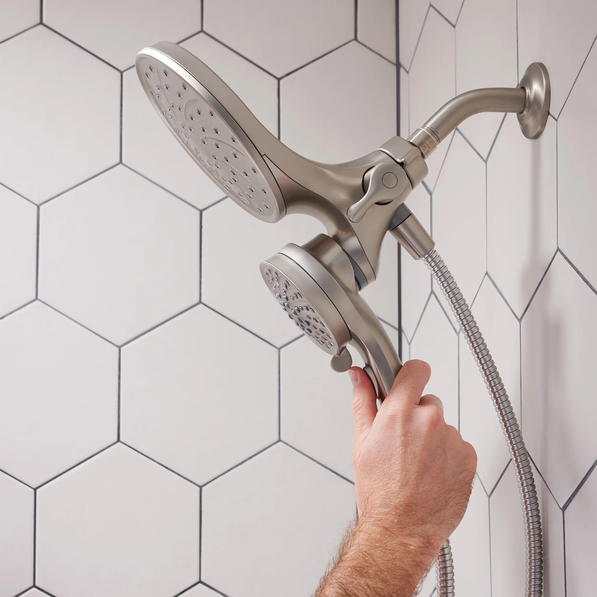 Moen Magnetix Chrome 6-Spray Rain Dual Shower Head, 1.75 GPM (6.6 LPM) - Image 6