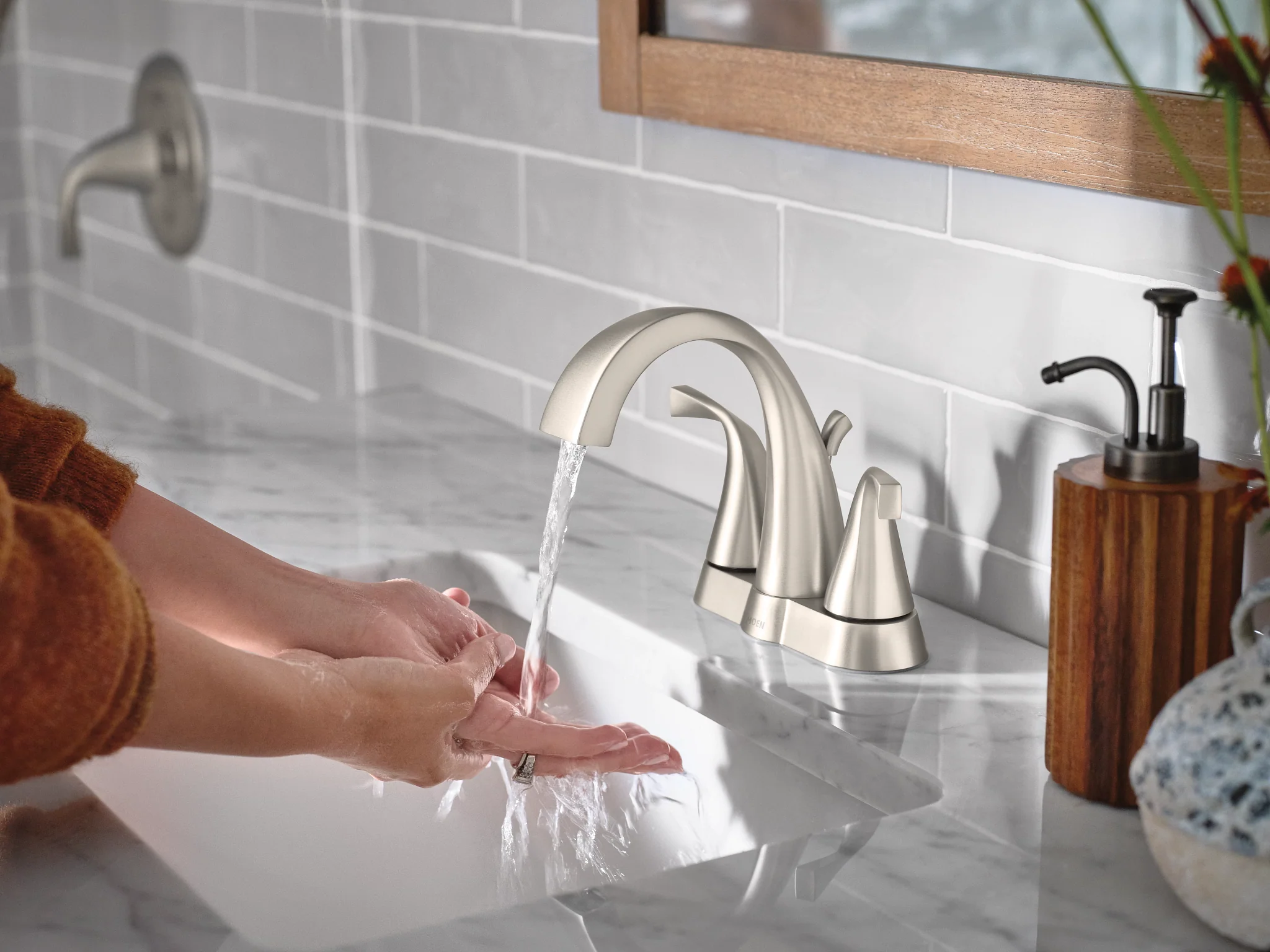 Moen Oxby Spot Resist Brushed Nickel 2‑Handle 4‑in Centerset WaterSense Bathroom Sink Faucet with Drain - Image 4