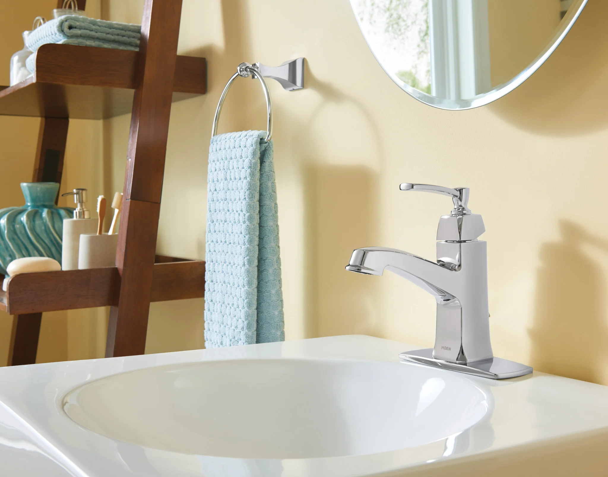 Moen Retreat Spot Resist Brushed Nickel Wall Mount Towel Ring
