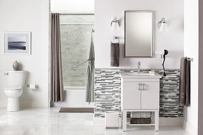 Moen Voss 18-in Polished Nickel Wall Mount Single Towel Bar - Image 3