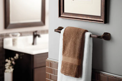 Moen Voss 18-in Polished Nickel Wall Mount Single Towel Bar - Image 4