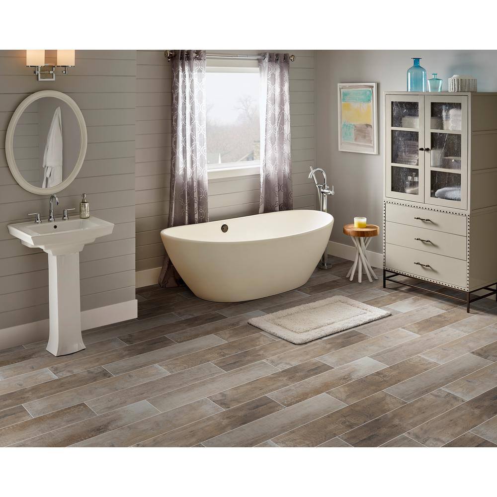 MSI Barnwood Cognac 8 in. x 36 in. Matte Porcelain Floor and Wall Tile (20 Cases / 280 sq. ft. / Pallet) - Image 2