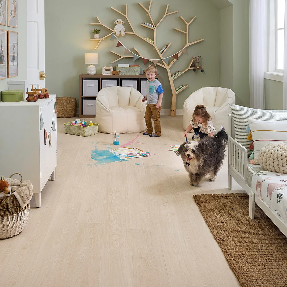 Pergo EverCraft Clearwater Oak Waterproof Hybrid Flooring, 27-sq ft - Image 14