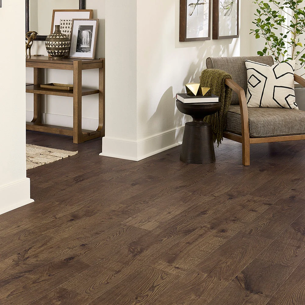 Pergo EverCraft Sonoma Trail Oak Brown Waterproof Hybrid Resilient Flooring Sample - Image 12