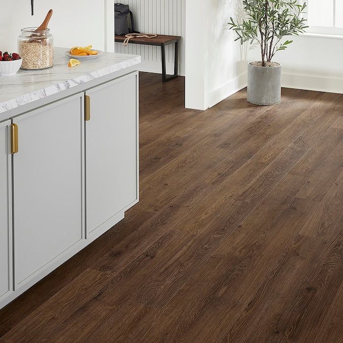 Pergo Pro +WetProtect Aventcross Oak Waterproof Laminate Flooring - 22.17 sq ft - Image 9