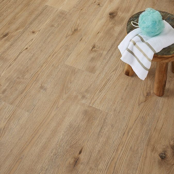 Pergo Pro +WetProtect Jewell Hickory Waterproof Wood Plank Laminate Flooring - Image 10