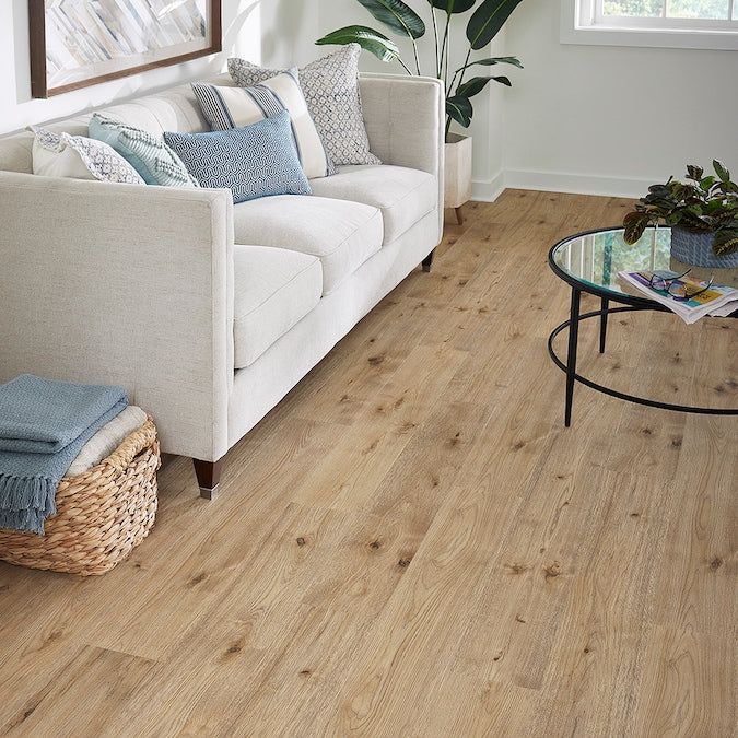 Pergo Pro +WetProtect Jewell Hickory Waterproof Wood Plank Laminate Flooring - Image 5