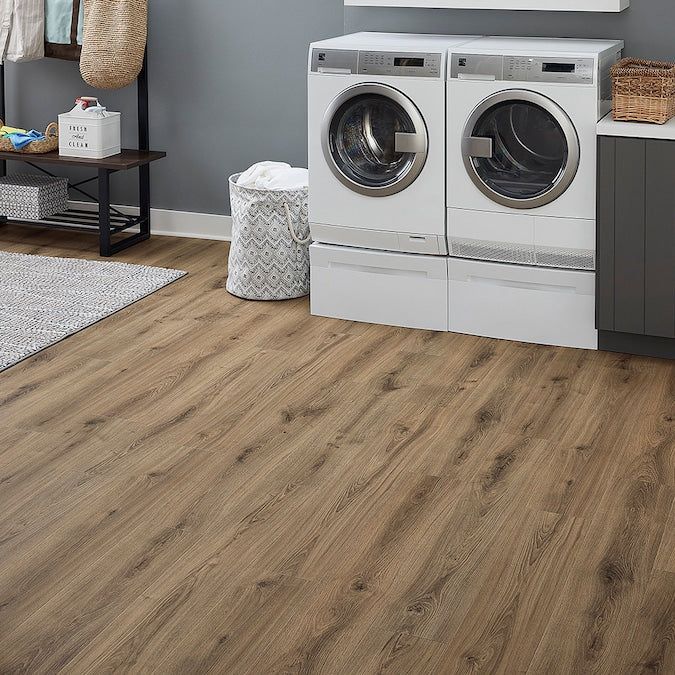 Pergo Pro +WetProtect Knightwood Oak Waterproof Laminate Flooring - Image 10