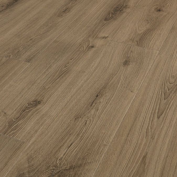 Pergo Pro +WetProtect Knightwood Oak Waterproof Laminate Flooring - Image 9