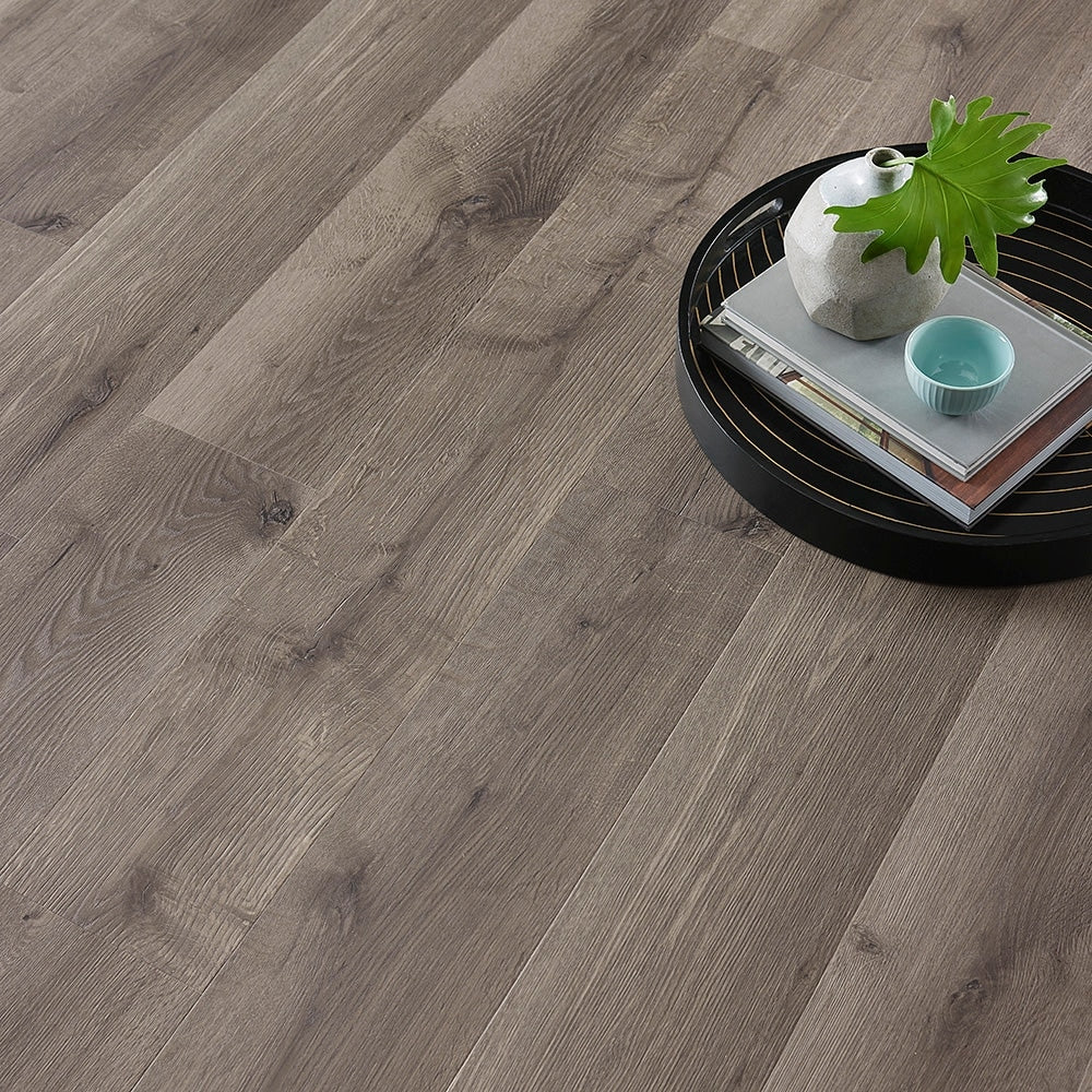 Pergo TimberCraft +WetProtect Ruxin Oak Waterproof Laminate Flooring - Image 14