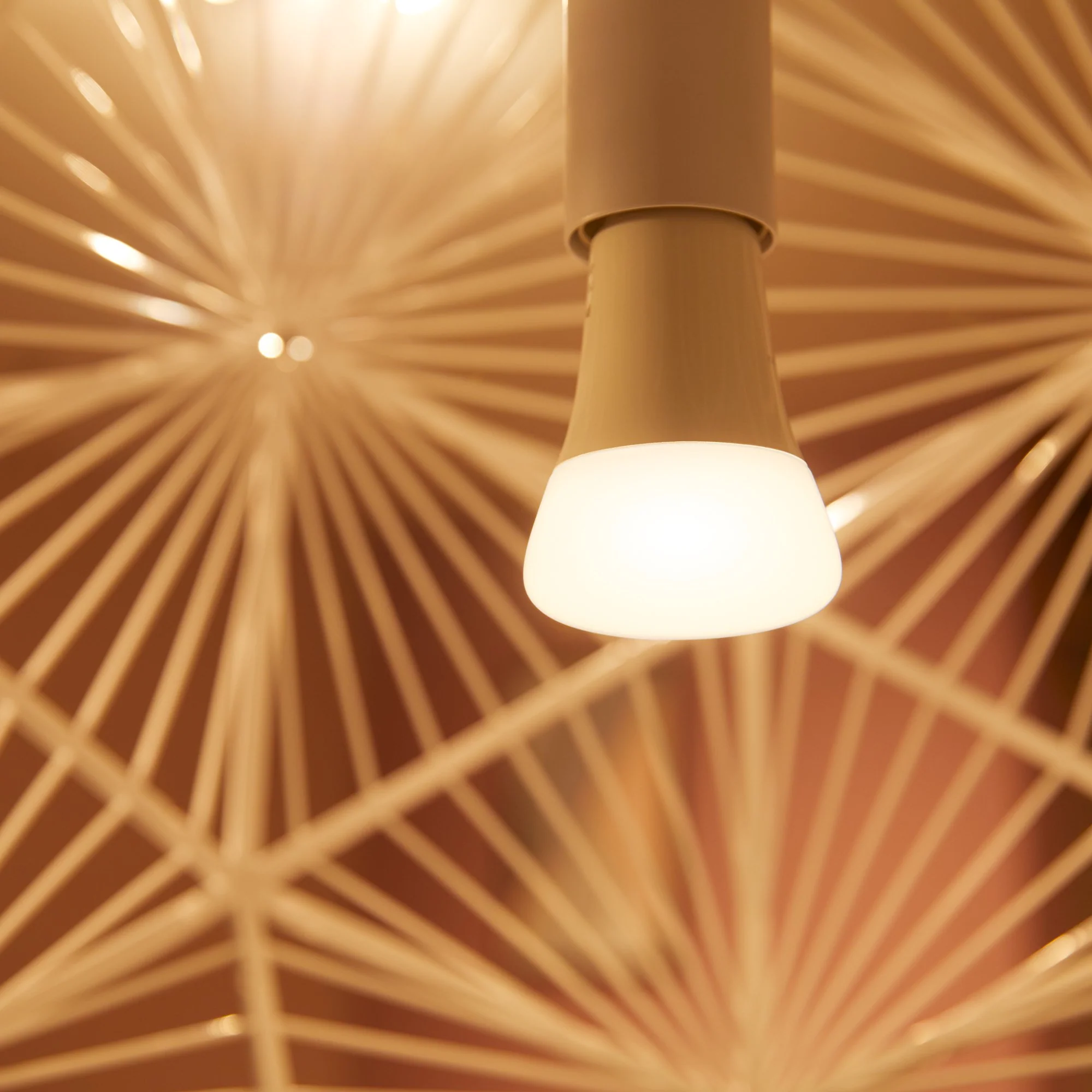 Philips Hue White Ambiance A19 LED Bulb, 60W Equivalent, Dimmable Smart Wireless, E26 Base, 800 Lumens - Image 5