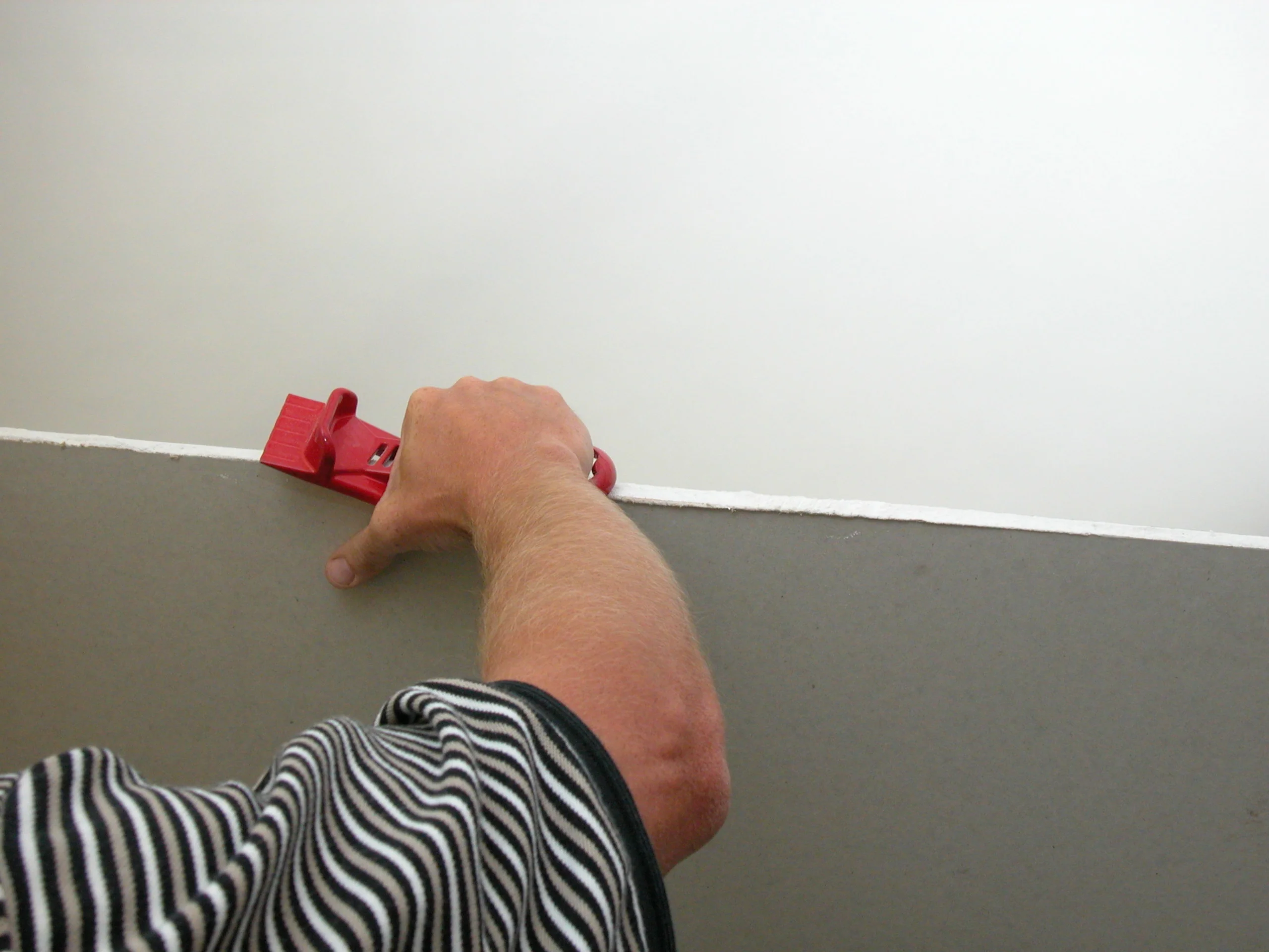QLT by Marshalltown 1.75-in x 7.25-in Drywall Roll Lifter - Image 7