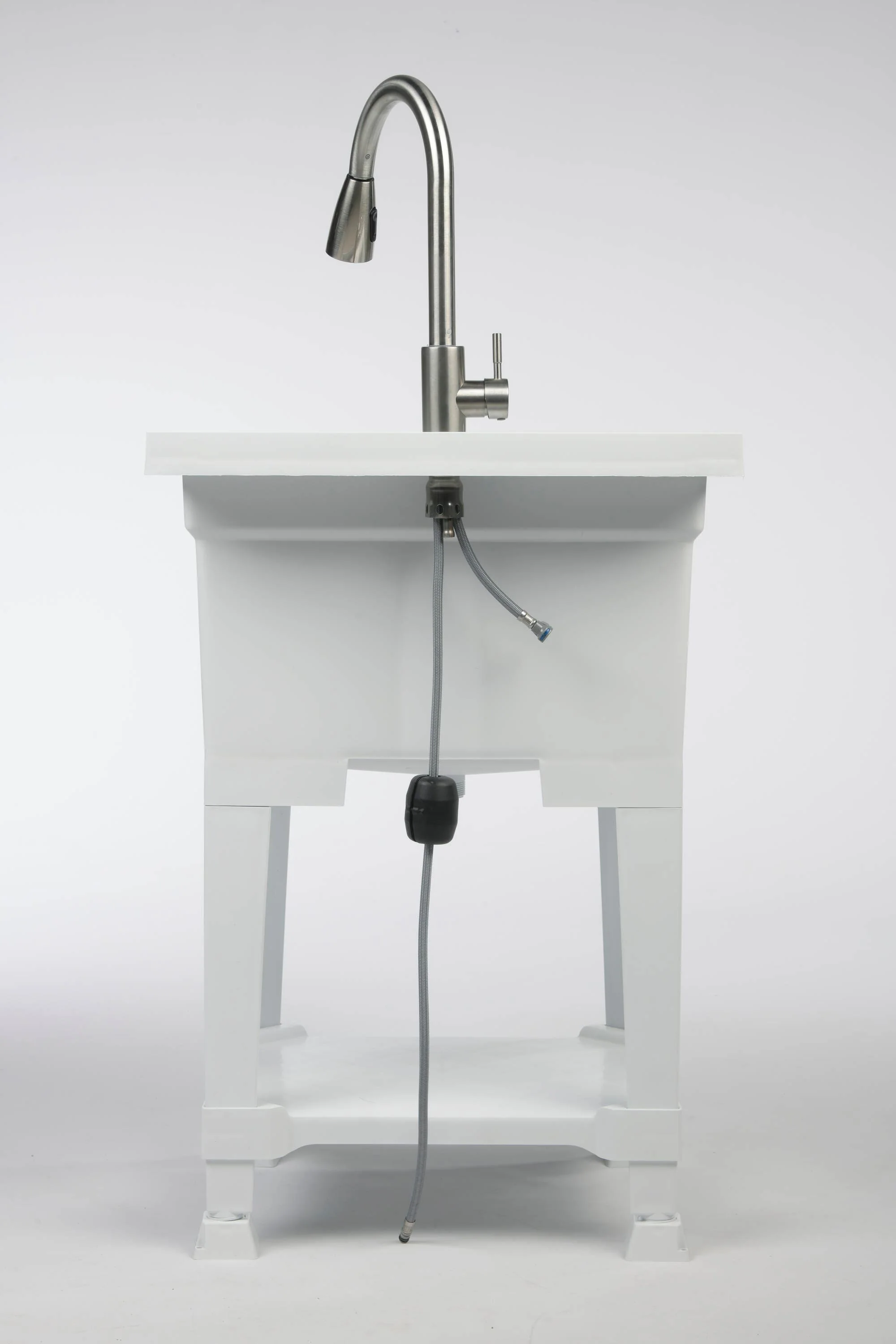 Project Source 24-in x 24-in White Freestanding Utility Tub with Faucet and Drain - Image 8
