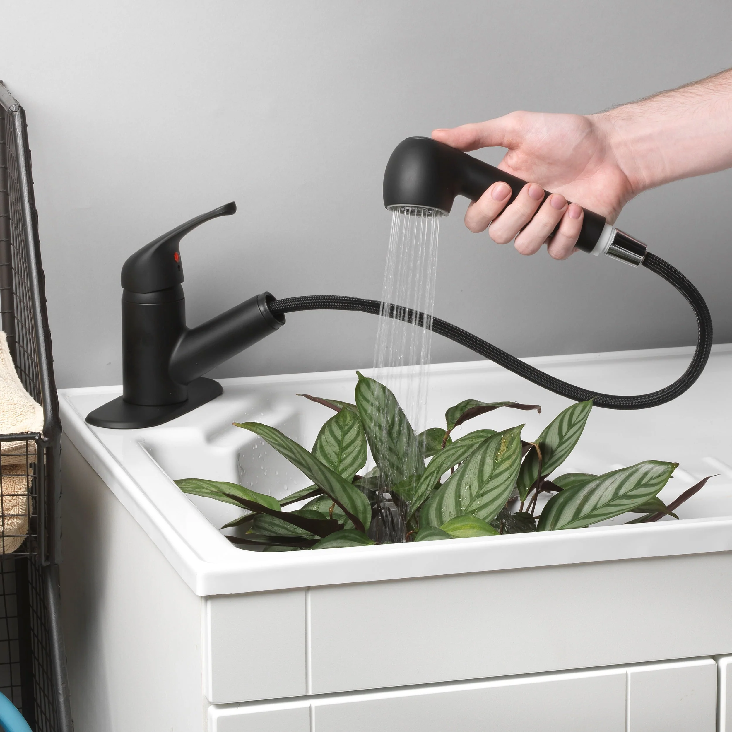 Project Source Matte Black Utility Faucet with Pulldown Sprayer - Image 6