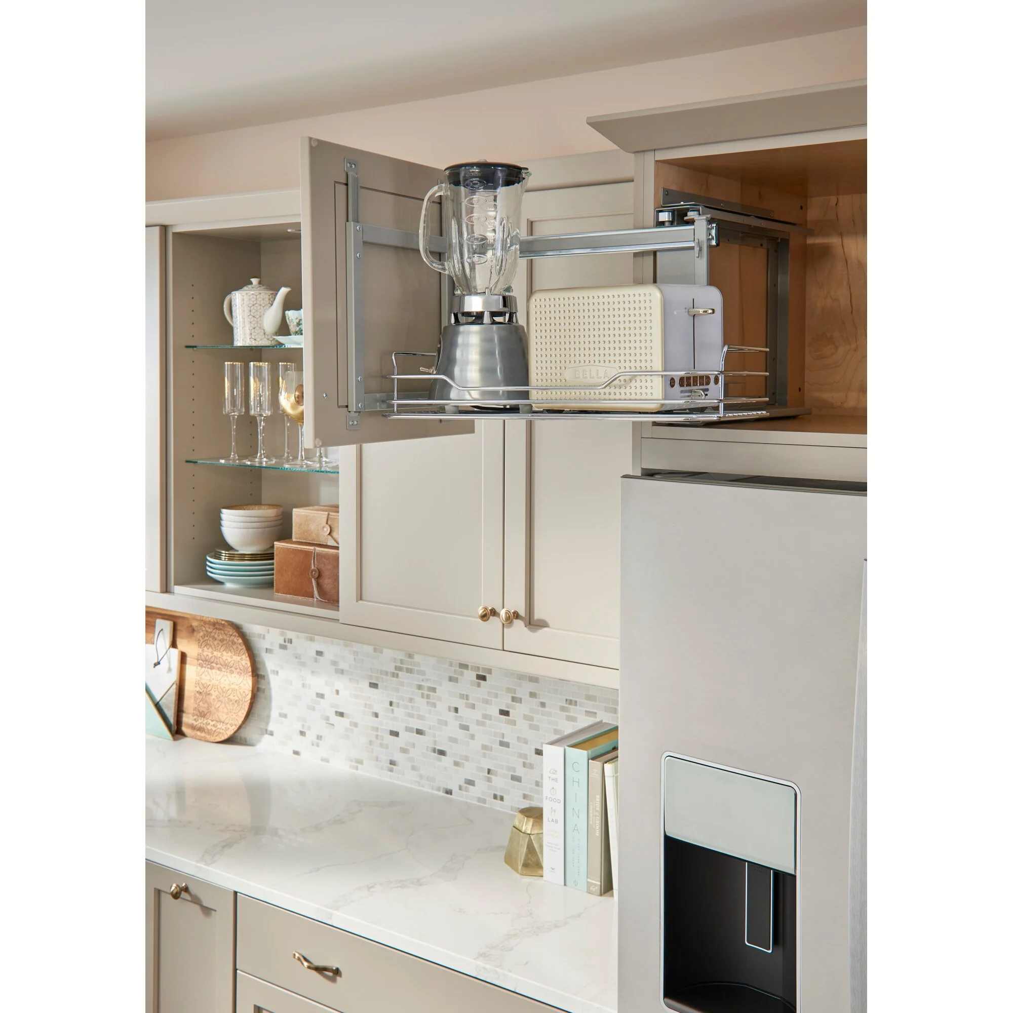 Rev-A-Shelf 13-in W x 15.5-in H 1-Tier Pull-Out Metal Cabinet Organizer, Chrome, Model 5708-15CR - Image 4