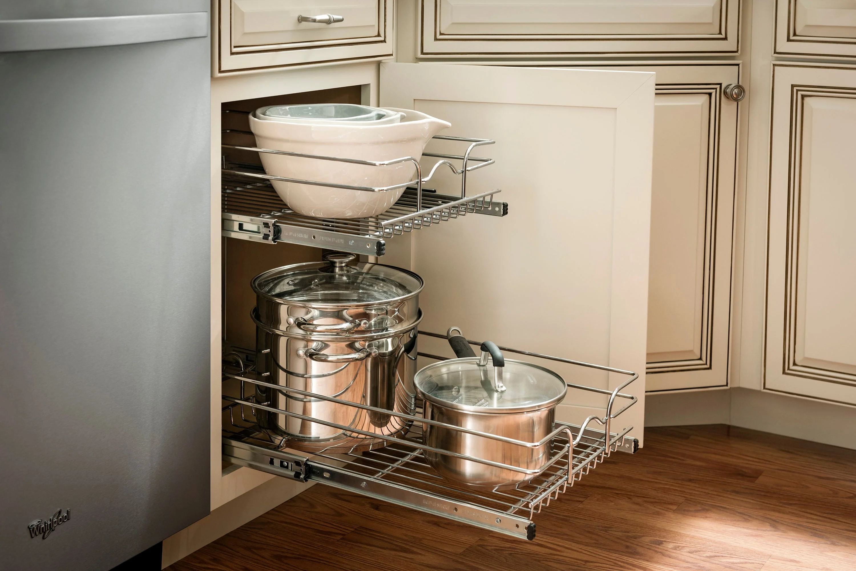 Rev-A-Shelf 14.75-in W x 19-in H 2-Tier Pull-Out Metal Soft-Close Baskets & Organizers - Image 3