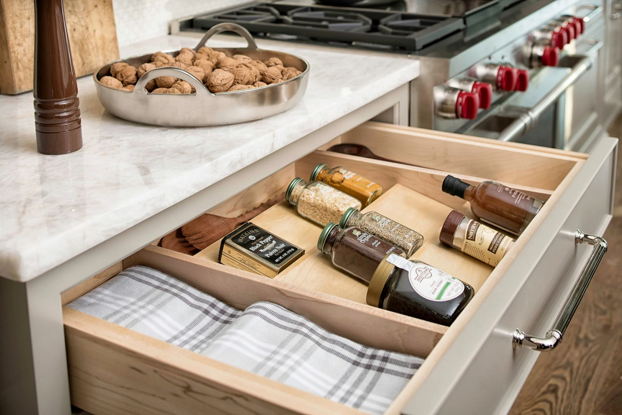 Rev-A-Shelf 19.75 in. x 16 in. Wood Multi-Use Insert Drawer Organizer - Image 4