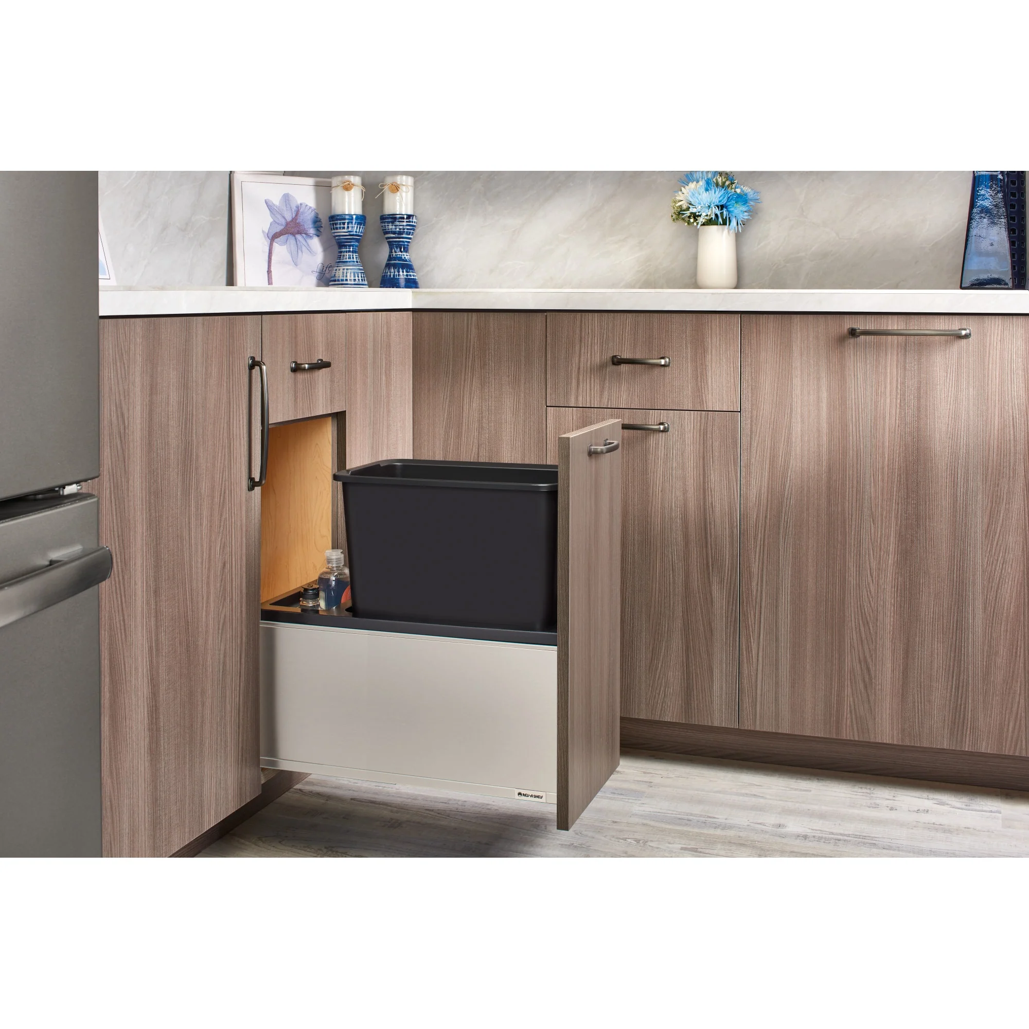 Rev-A-Shelf 30-Quart Plastic Soft-Close Single Pull-Out Trash Can, 10.5-in W - Image 2