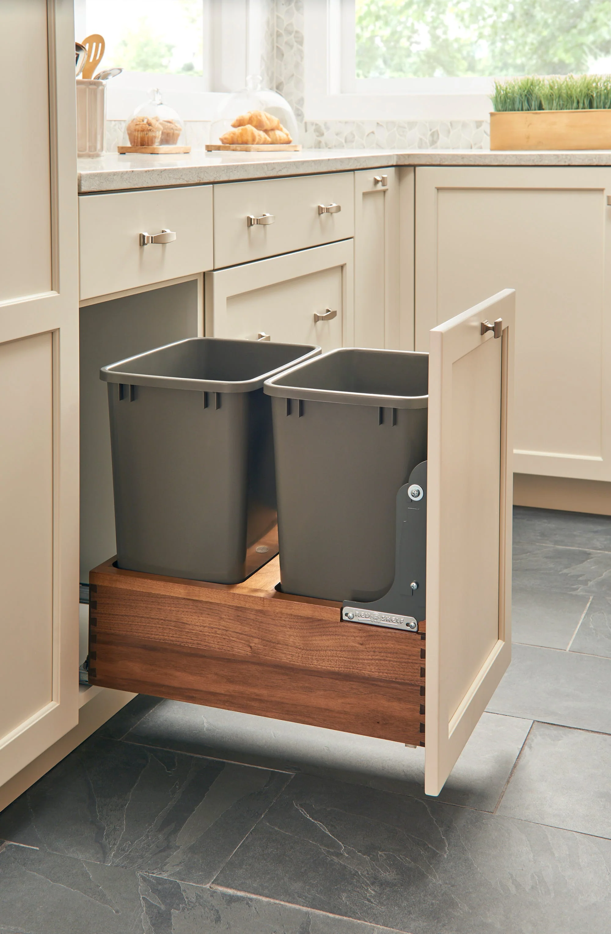Rev-A-Shelf 35-Quart Plastic Soft-Close Pull-Out Trash Can - Image 7