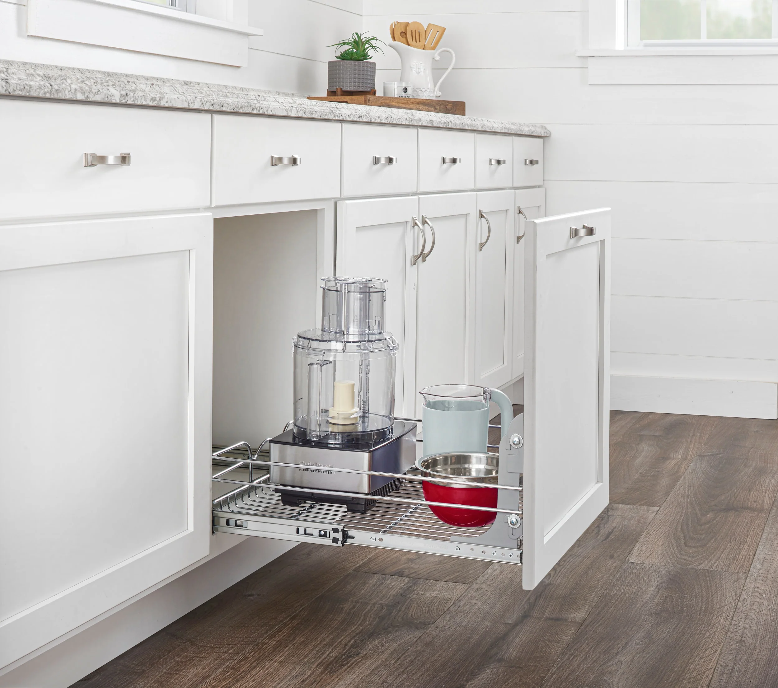 Rev-A-Shelf 59 Series 11.5-in W x 6-in H x 22-in D Single-Tier Soft-Close Pull-Out Chrome Metal Basket - Image 3
