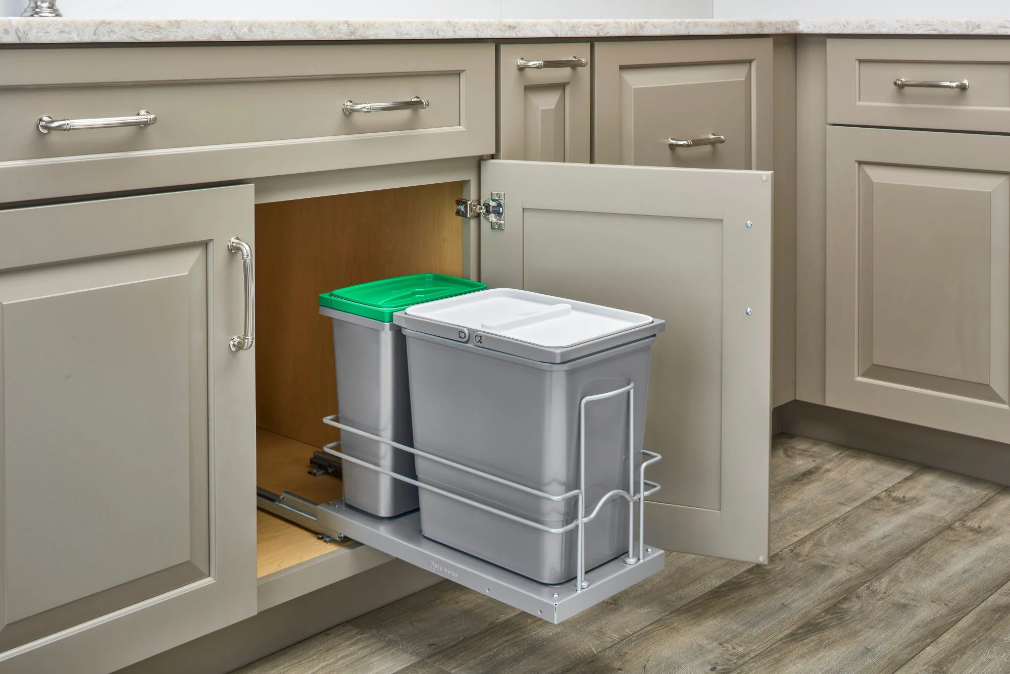 Rev-A-Shelf 5SBWC-815S-1 Dual Bin 8/15-Liter Plastic Soft-Close Pull-Out Trash & Recycling Can - Image 6