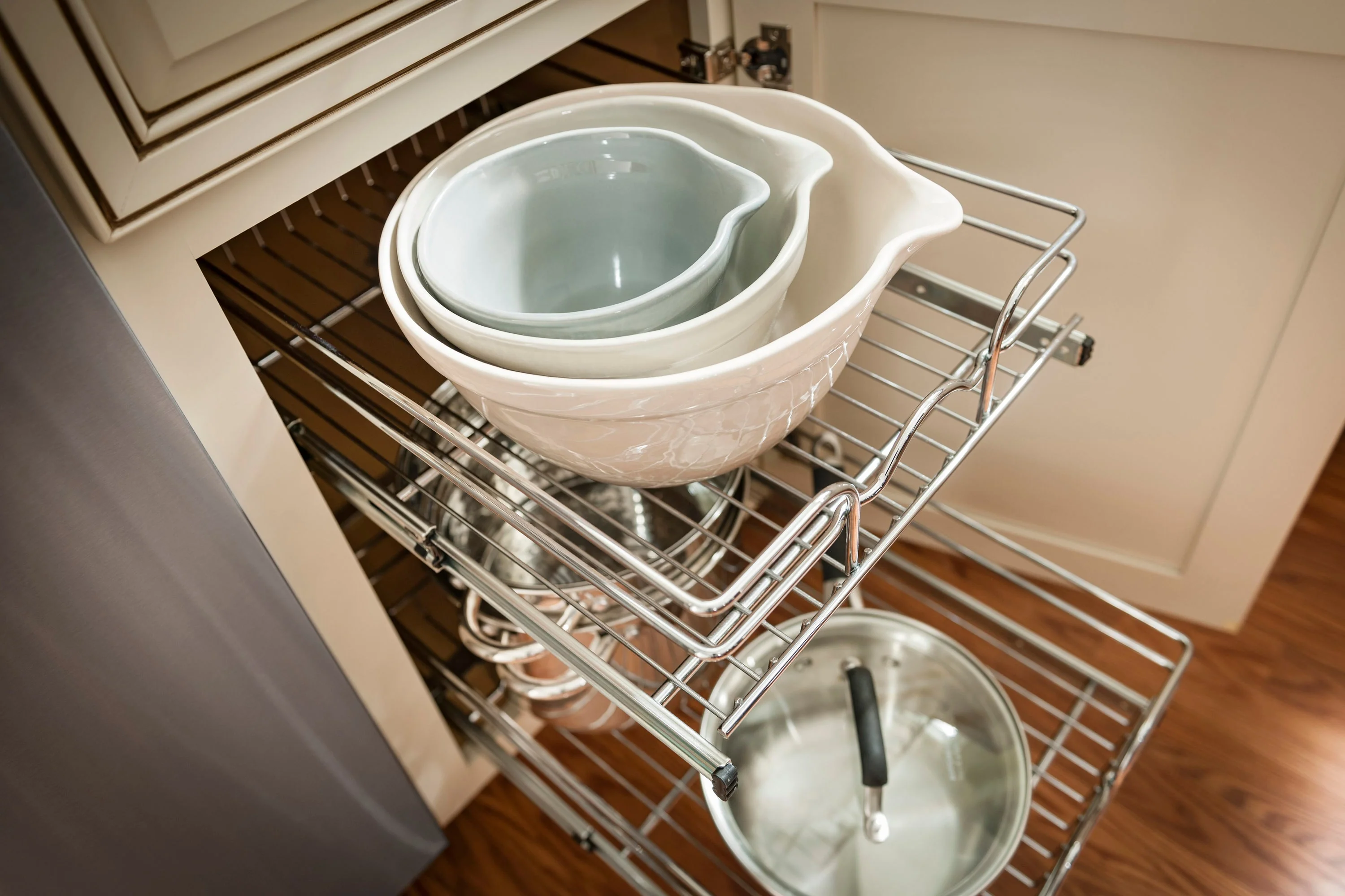 Rev-A-Shelf Two-Tier Pull-Out Baskets, 14.75-in W x 19-in H x 22-in D, Chrome, Soft-Close, 100-lb Slides - Image 4