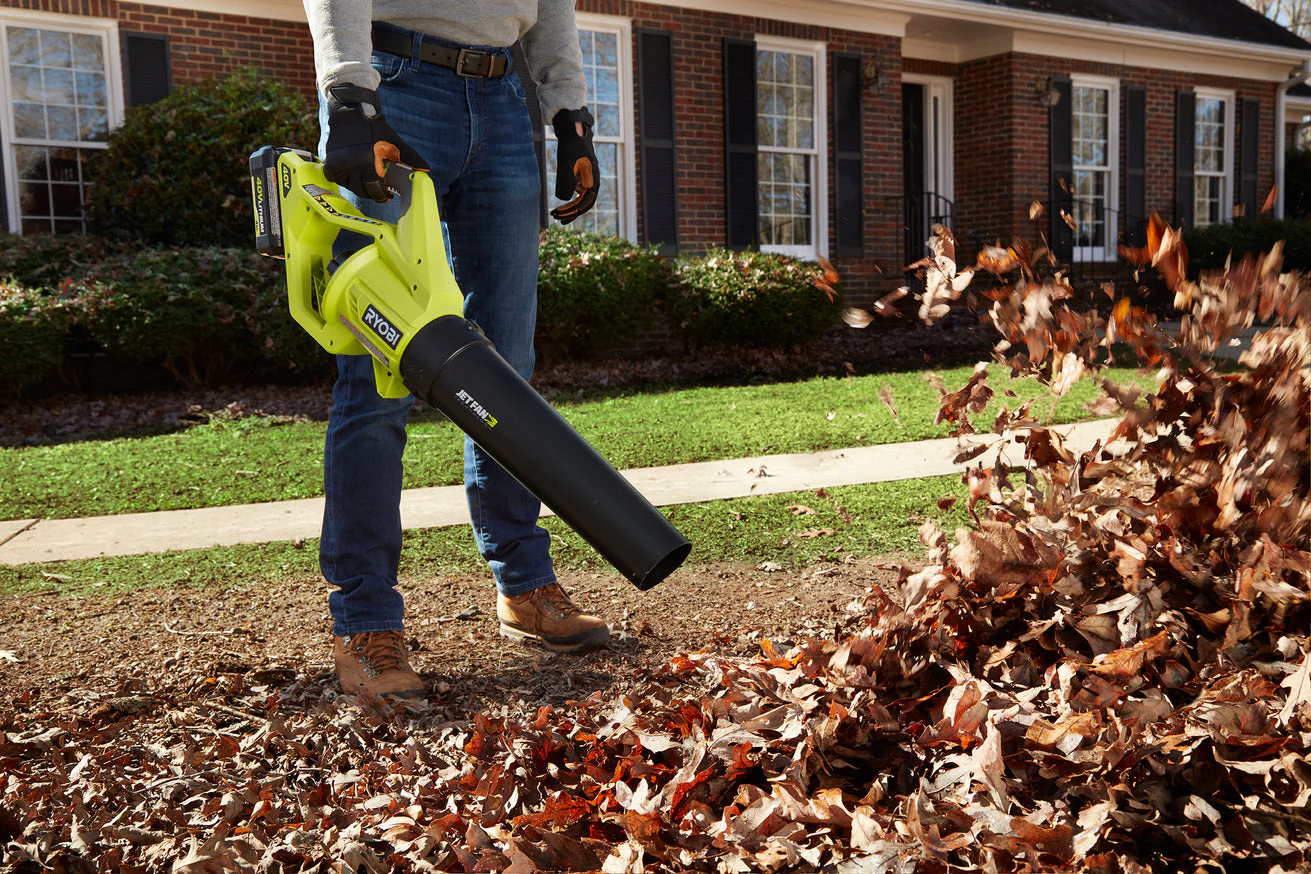RYOBI 110 MPH 500 CFM Variable-Speed 40V Lithium-Ion Cordless Jet Fan Leaf Blower (Tool Only) - Image 4