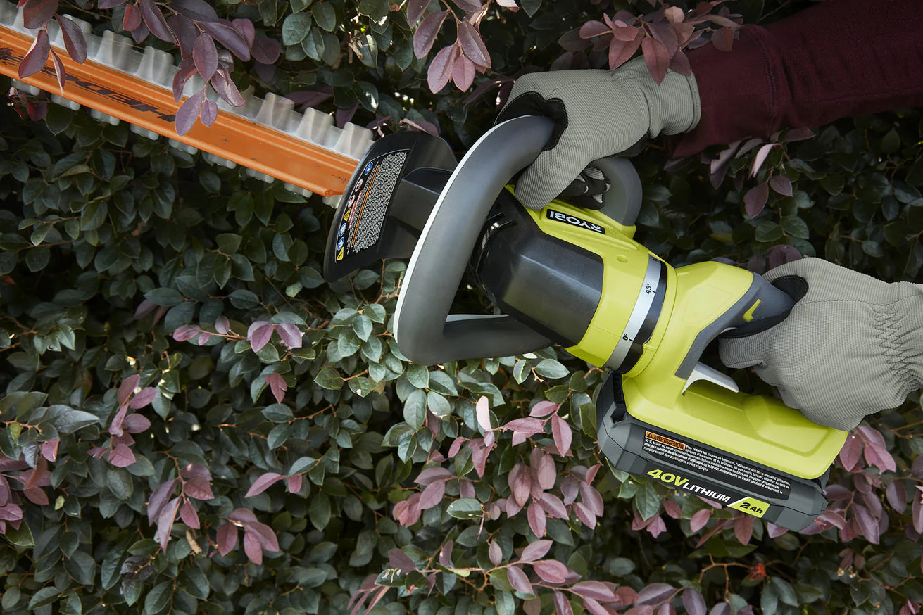 RYOBI 40V 24 in. Cordless Hedge Trimmer Kit with 2.0 Ah Battery and Charger - Image 8