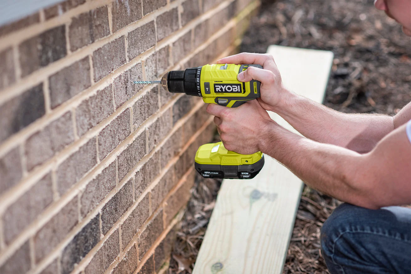 RYOBI ONE+ 18-Volt Lithium-Ion Cordless 1/2 in. Hammer Drill/Driver Kit with (2) 1.5 Ah Batteries, Charger and Tool Bag - Image 6