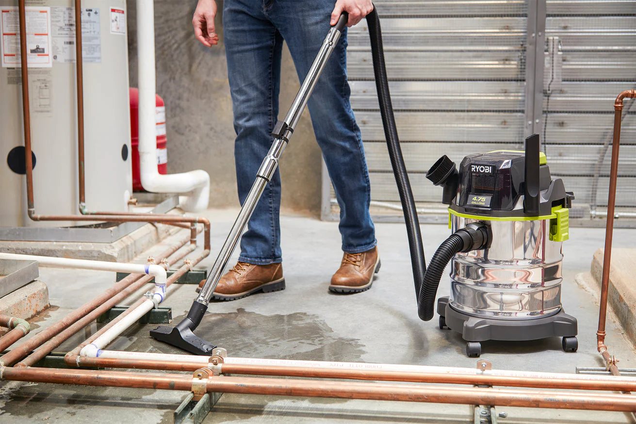 RYOBI ONE+ 18V Cordless 4.75 Gallon Wet/Dry Vacuum (Tool Only) with Hose, Crevice Tool, Floor Nozzle, and Extension Wands - Image 2