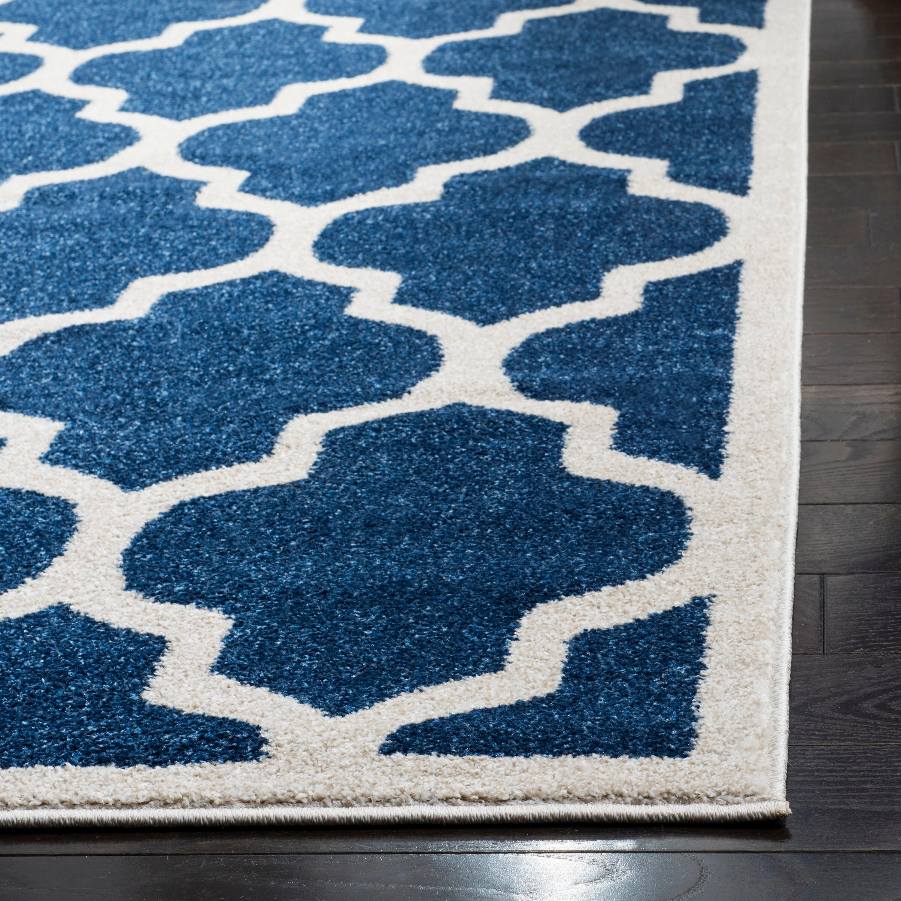 Safavieh Amherst Barret 10 x 14 Navy/Beige Indoor/Outdoor Trellis Farmhouse/Cottage Area Rug - Image 3