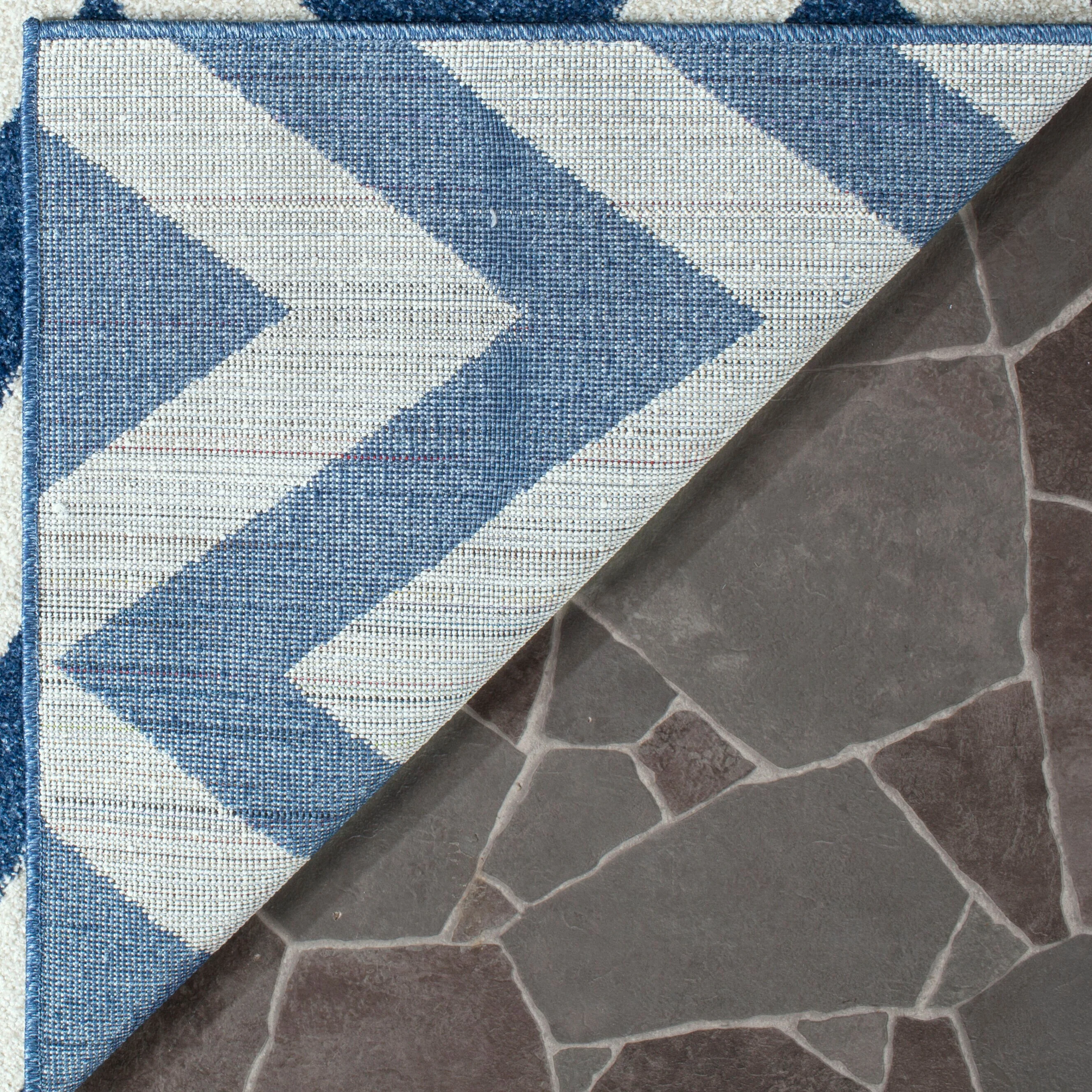 Safavieh Amherst Bellport 2 x 7 Navy/Beige Indoor/Outdoor Chevron Mid-Century Modern Runner - Image 4