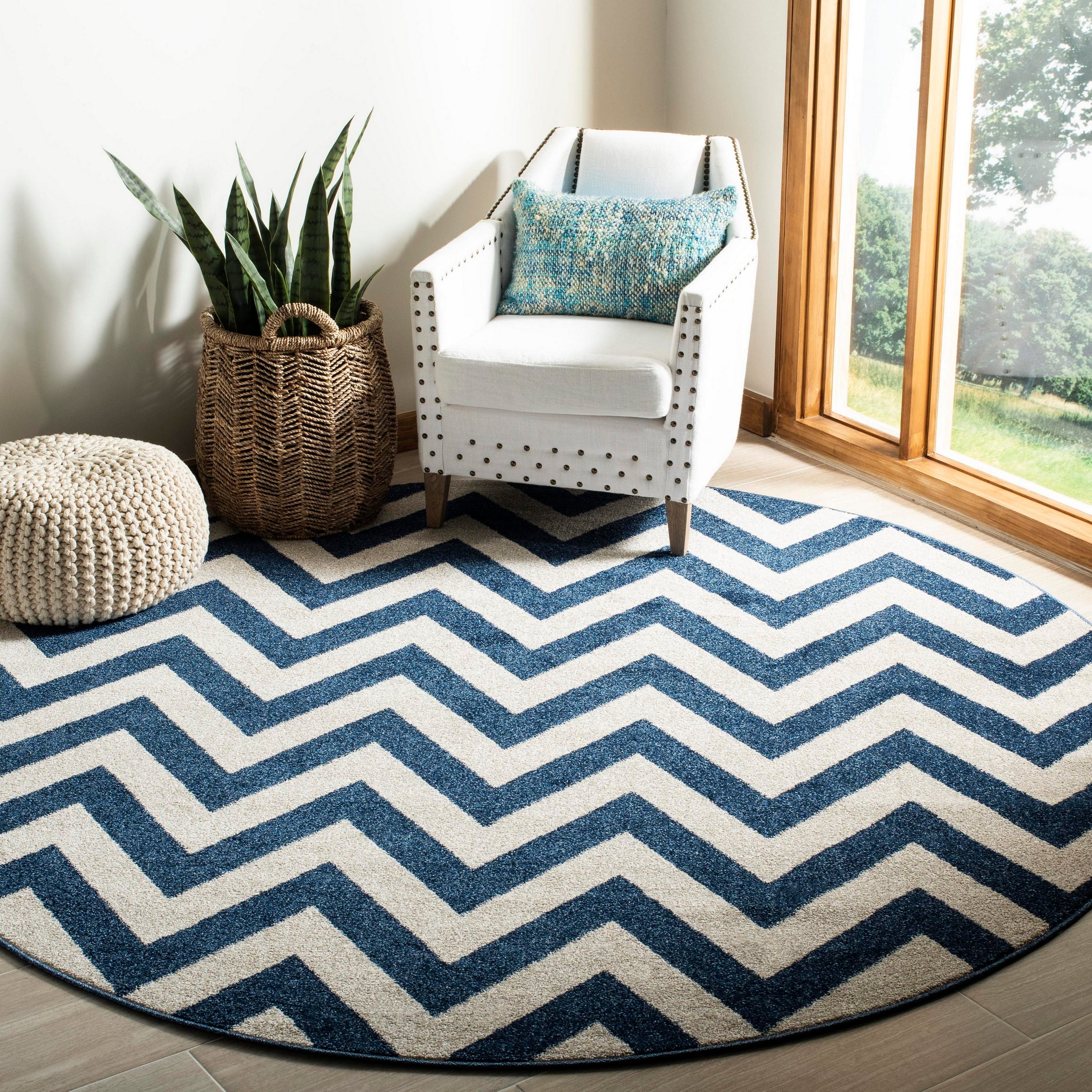 Safavieh Amherst Bellport 7-ft Round Navy/Beige Indoor/Outdoor Chevron Area Rug - Image 2