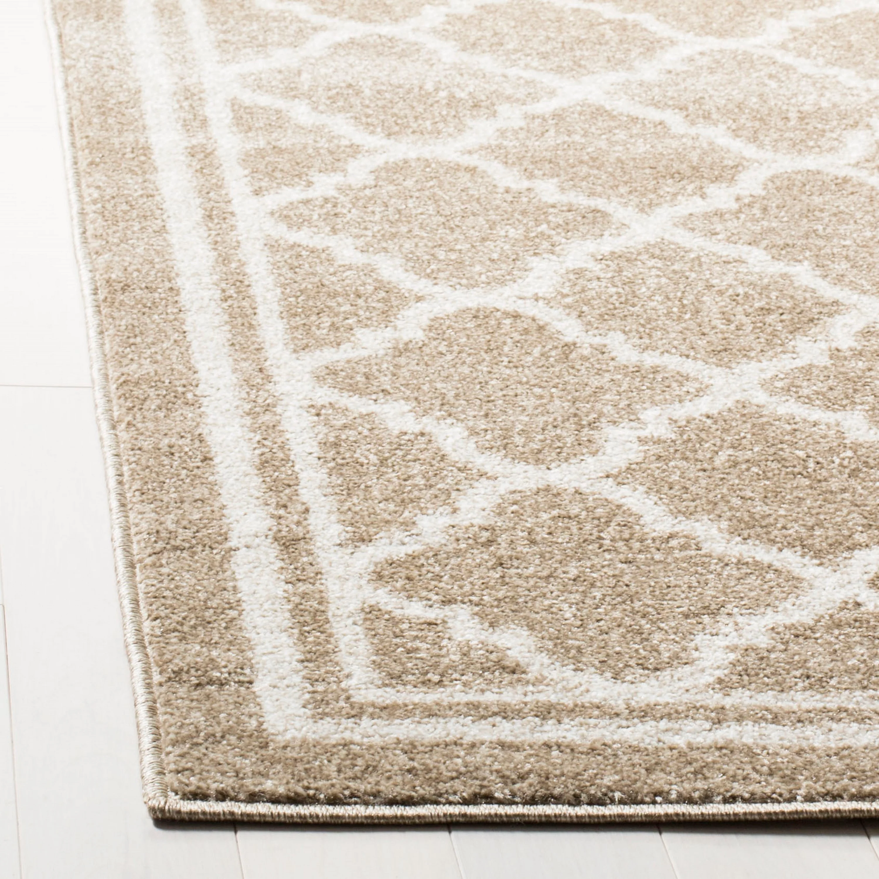 Safavieh Amherst Kelly 2 x 17 Wheat/Beige Indoor/Outdoor Trellis Farmhouse/Cottage Runner - Image 3