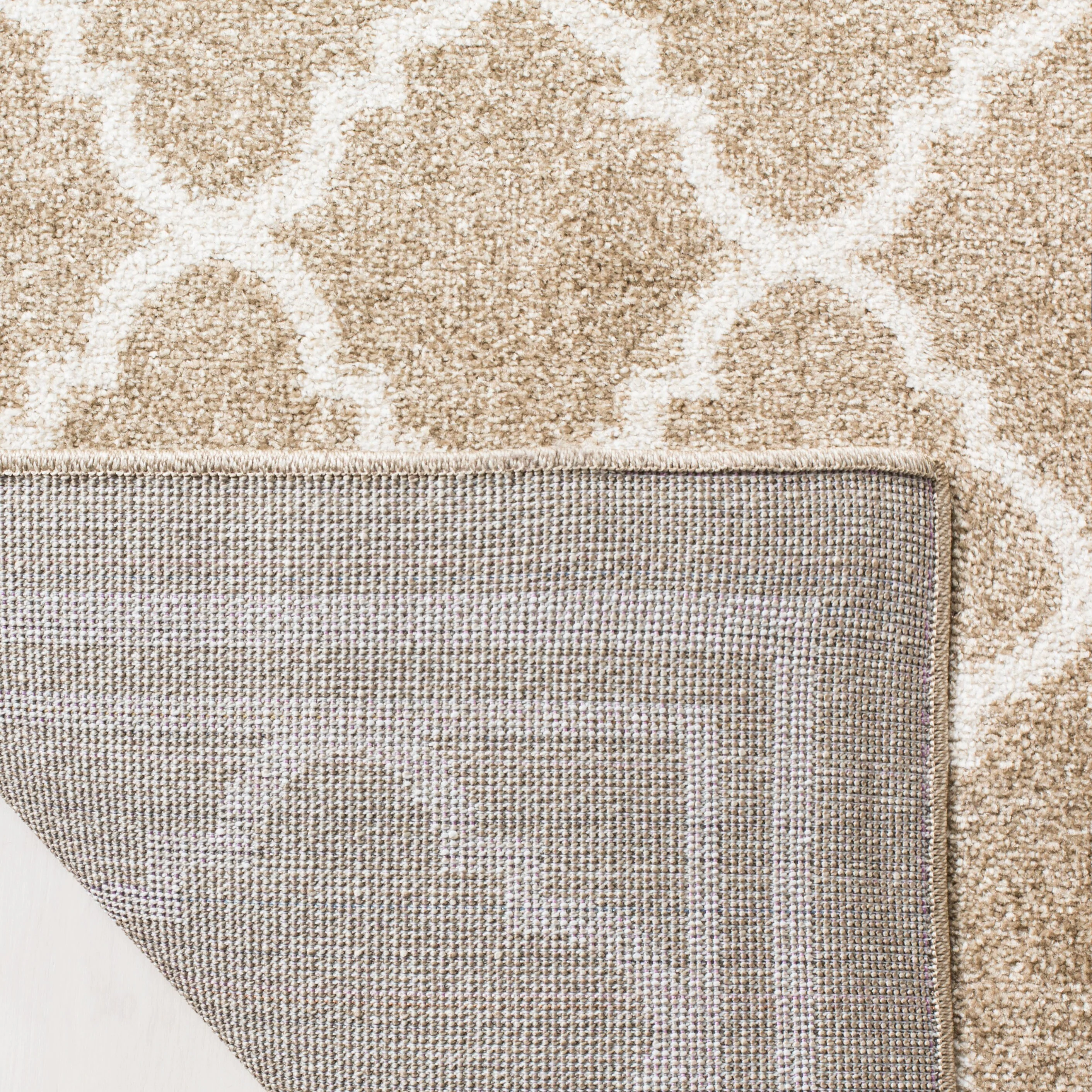 Safavieh Amherst Kelly 2 x 17 Wheat/Beige Indoor/Outdoor Trellis Farmhouse/Cottage Runner - Image 4