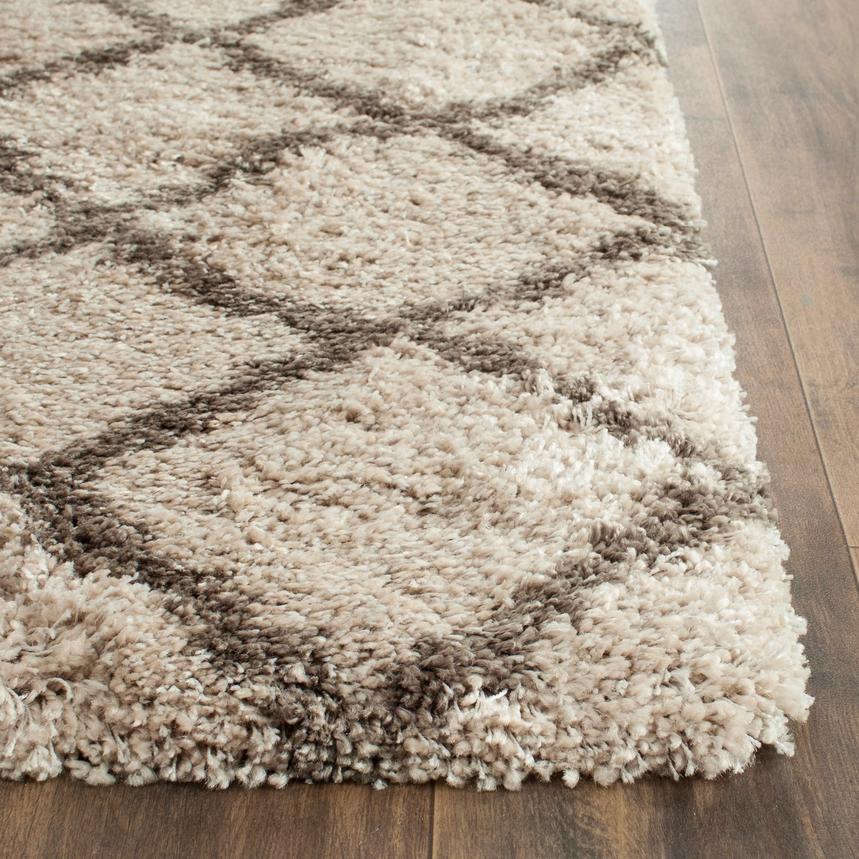 Safavieh Belize Denby Shag 2 x 11 Gray/Taupe Indoor Trellis Moroccan Runner - Image 3