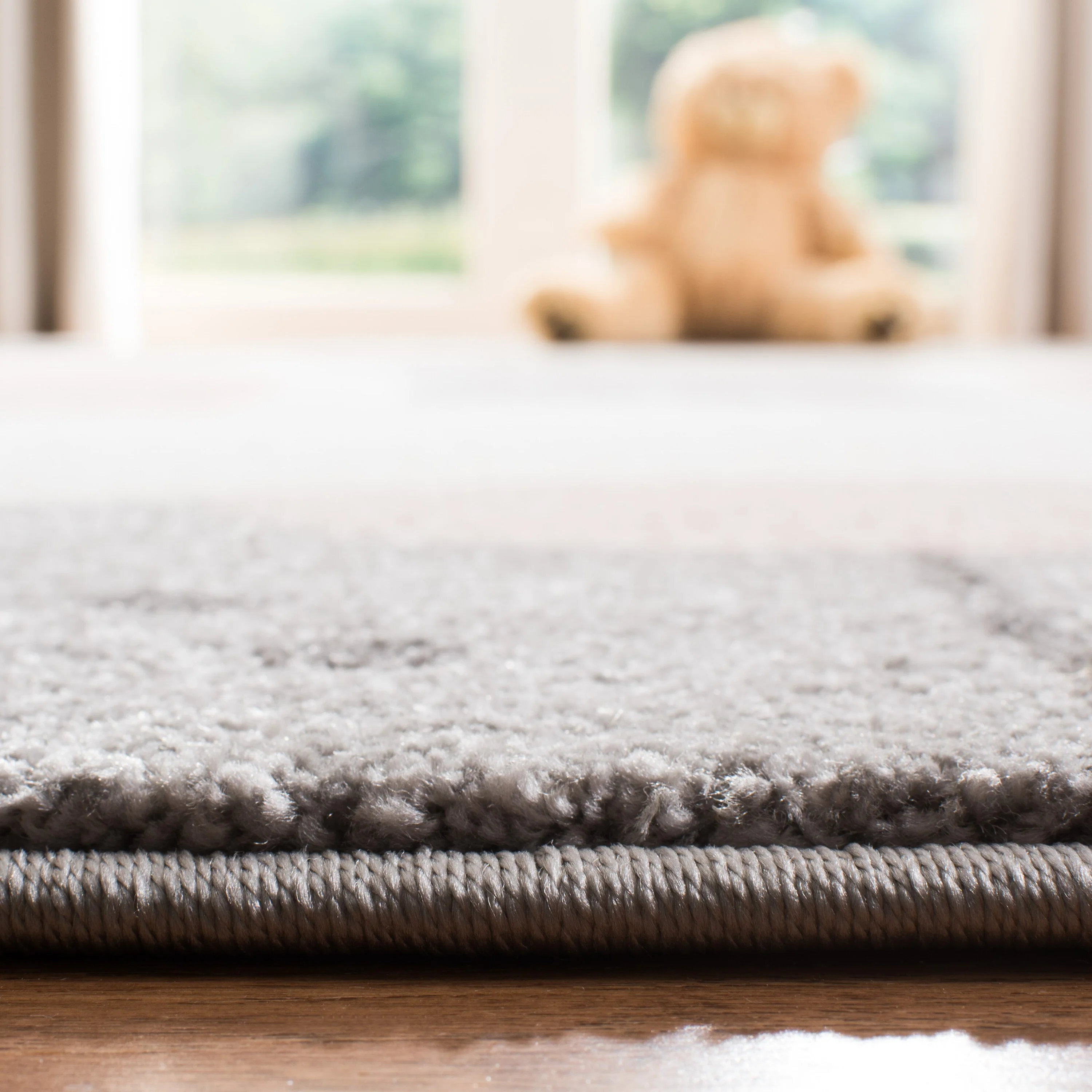 Safavieh Carousel Kids Peek-a-Boo 4 x 6 Pink/Gray Indoor Kids Area Rug - Image 3